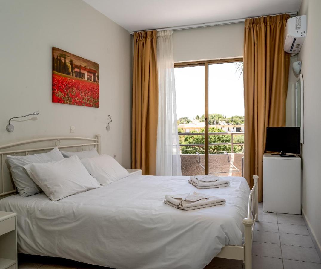 Ivory Hotel Theológos Exteriér fotografie