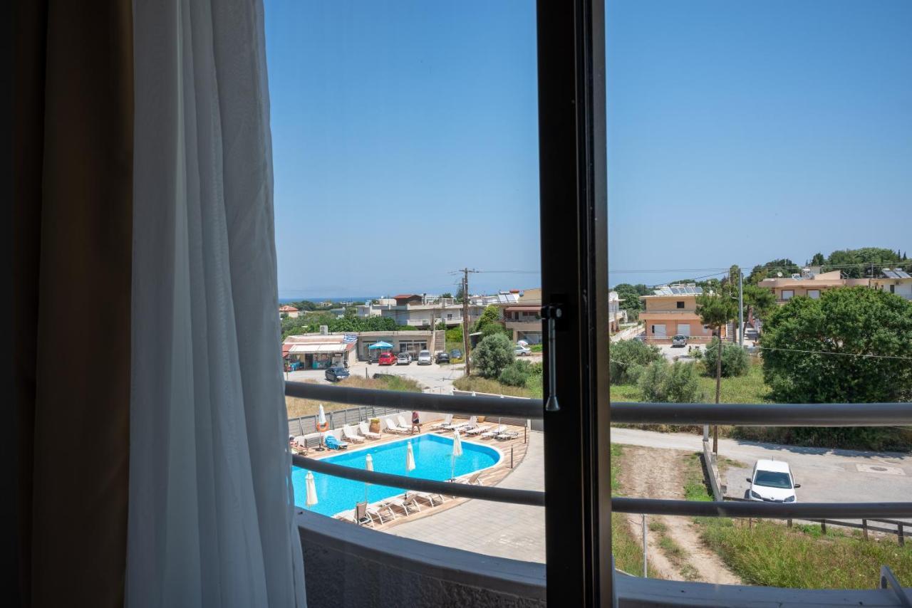 Ivory Hotel Theológos Exteriér fotografie