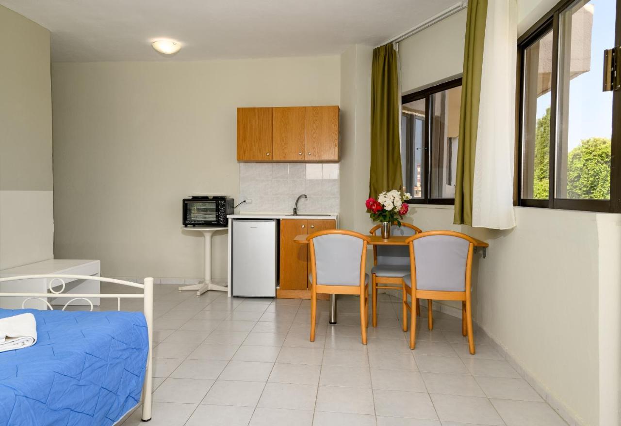 Ivory Hotel Theológos Exteriér fotografie