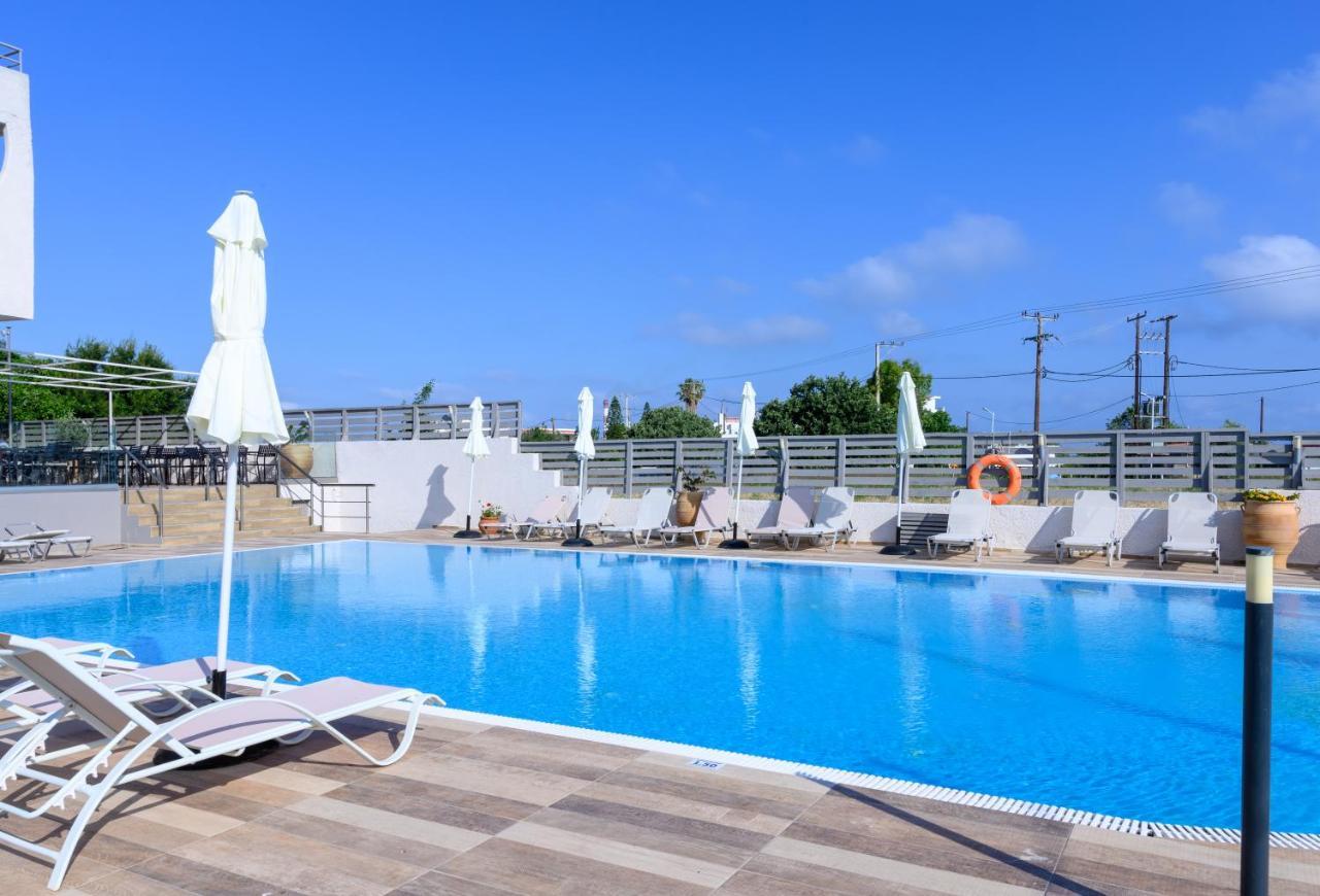 Ivory Hotel Theológos Exteriér fotografie