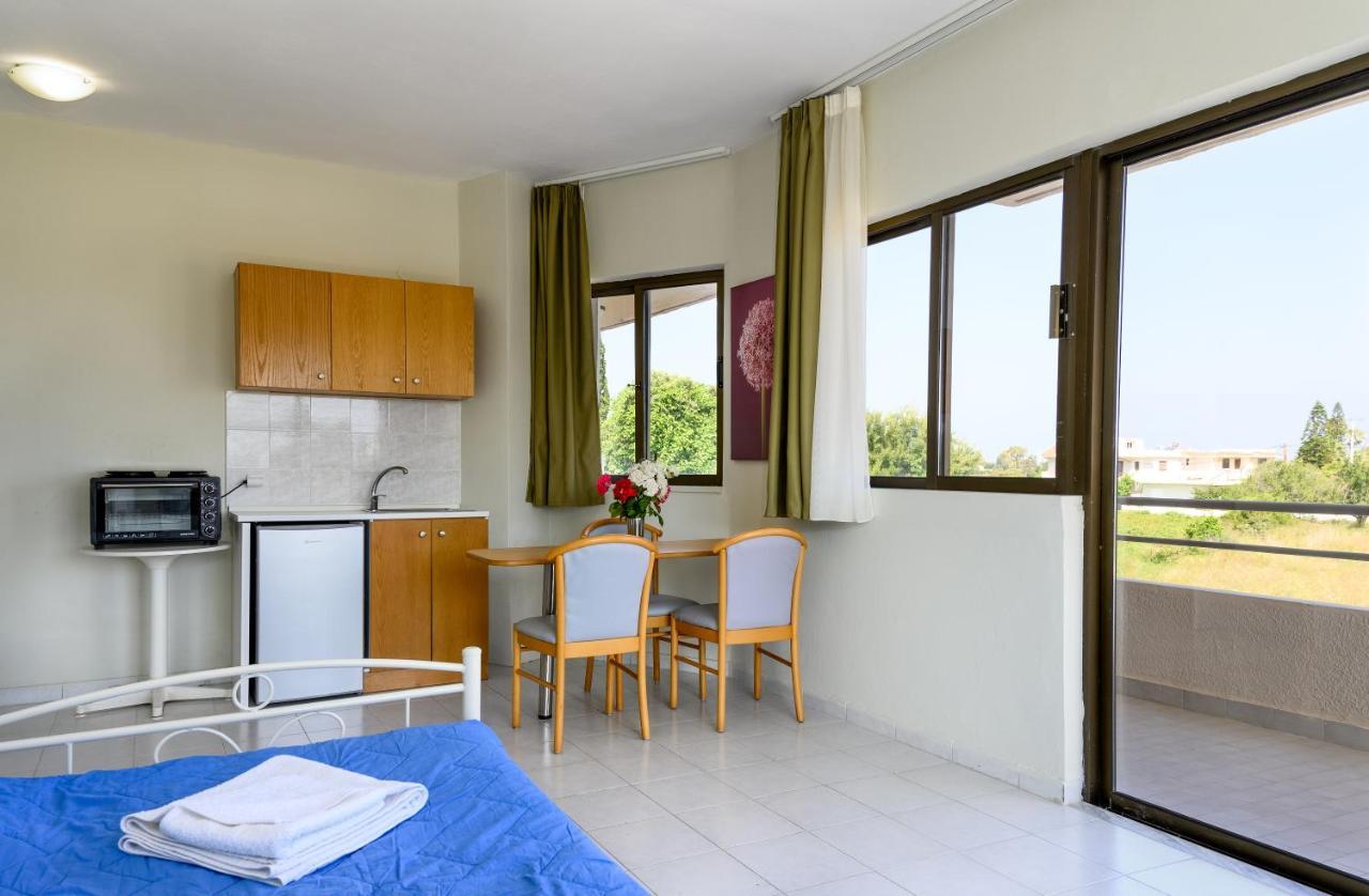 Ivory Hotel Theológos Exteriér fotografie